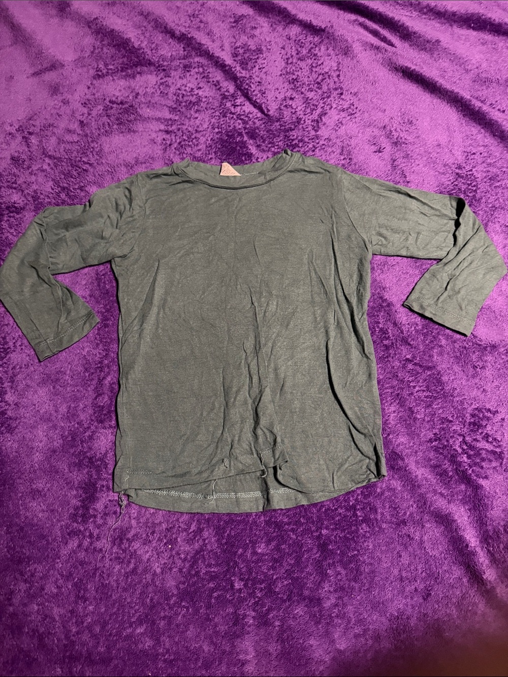 kate quinn  Long-Sleeve -